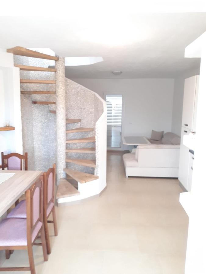 Apartmán Amanda C Starigrad Paklenica Exteriér fotografie